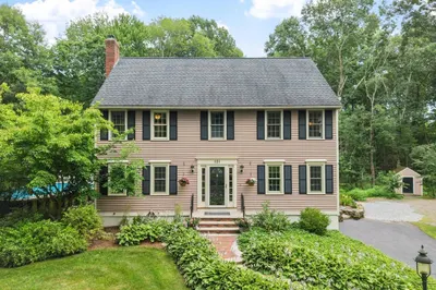 101 Bruin Hill Rd 1