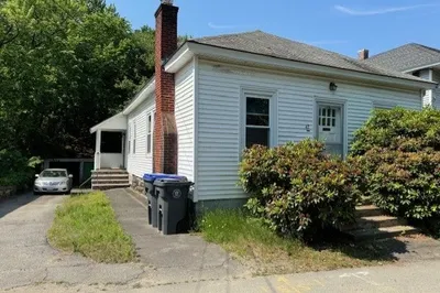 42 Ruskin Avenue