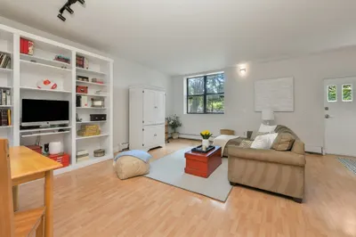 69 E Berkeley St #2