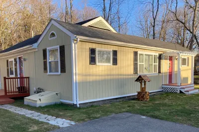 27 Morgan Rd