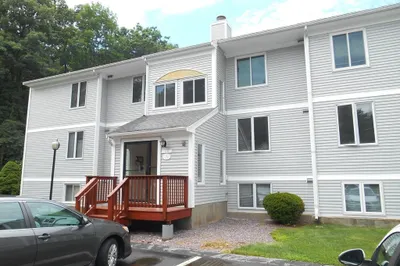 330 Sunderland Road #3 1