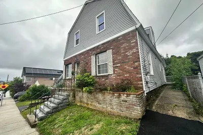 354 University Ave 1
