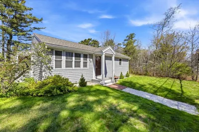 196 Plymouth Ave