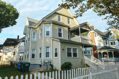 1592-1594 Dwight St 1