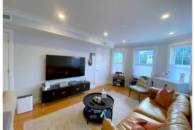 650 Hyde Park Avenue #2L