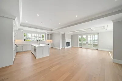 124 Elm Street #205 1