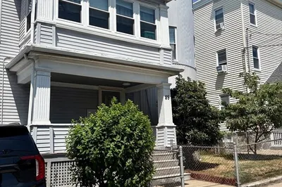 85 Foster St #2