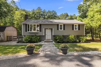 90 Autumn Avenue