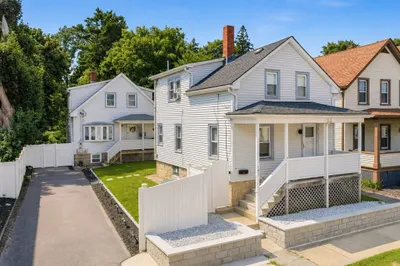 141-143 Field St 1