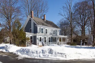598 Bay Road 1
