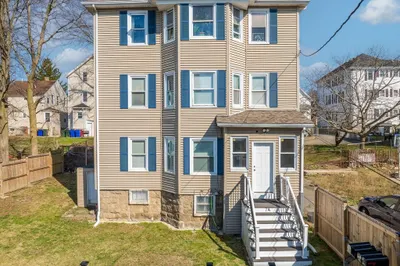 74 Liberty St 1