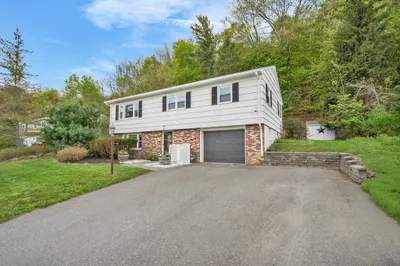 88 Whitehall Rd