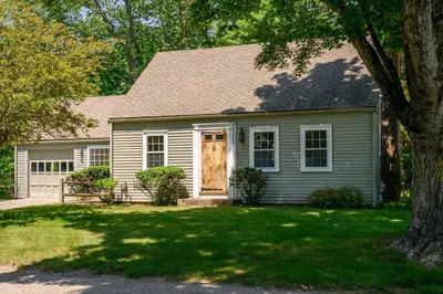 30 Huntley Rd