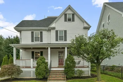 38 Prentiss St