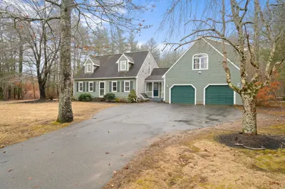 53 Metacomet Rd 1