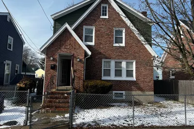 8 Winborough St 1