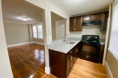 81 Broad St #1B 1