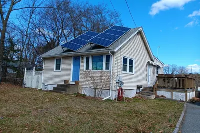 23 Bridle Rd