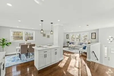 8 Sloan Circle
