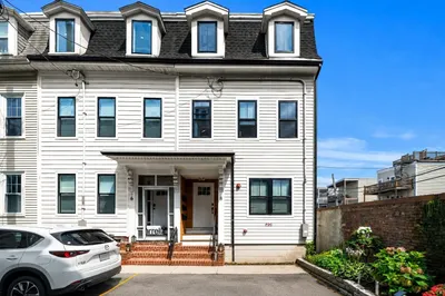 8 Viking St 1