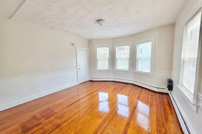 524 Charles St #2F