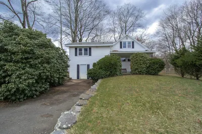 382 North Main St 1