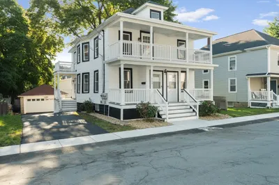 260-262 Franklin St