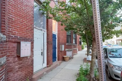 4 Saxton St 1