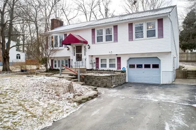 111 Old Rockingham Rd 1