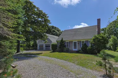 44 Emery Ln