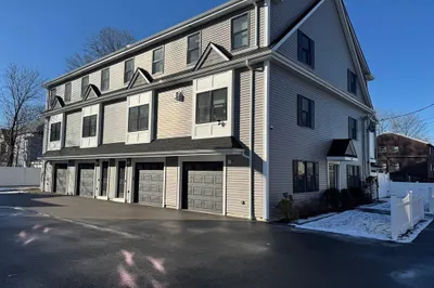 133 Ash Street #3