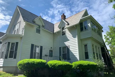 22 Edwards St 1