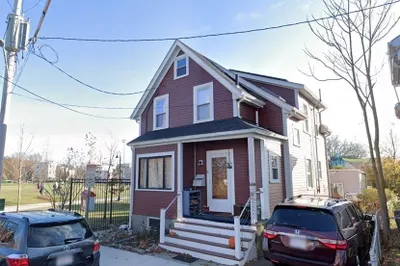 17 Fremont Ave