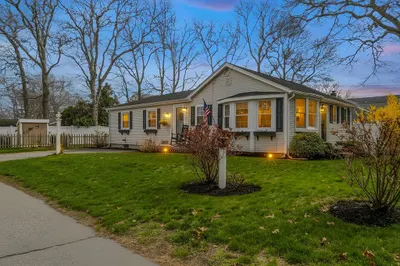 25 Clover Ln 1