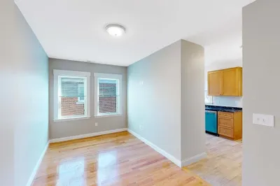 25 Main St #6