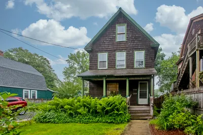 34 Phillips St