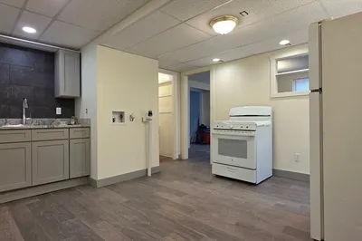 20 Main Street #2E