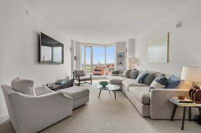100 Lovejoy Wharf #7J 1