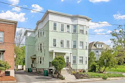 93 Harvard St 1