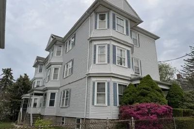 76 Globe St