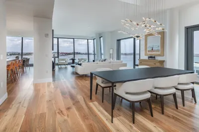 300 Pier 4 Blvd #PHD 1