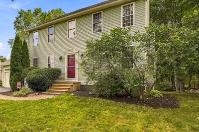 21 Lyons Rd 1