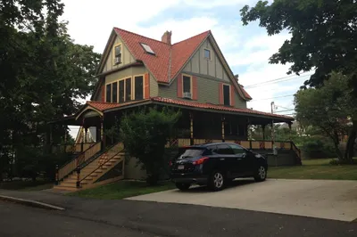 4 Phillips Rd