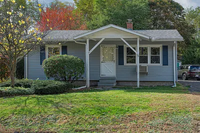 76 Cooke Ave