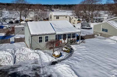 18 A St