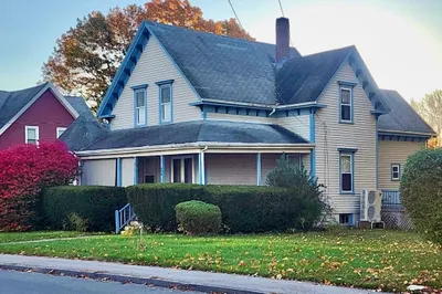 24 Couch St