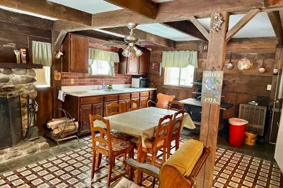 23 E Brook Dr