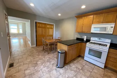 17 Emery St #17