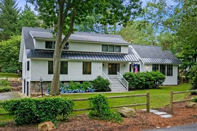 16 Woodholm Rd