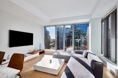 133 Seaport Blvd #1605